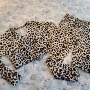 Cheeta Print Lounge Set Size Large